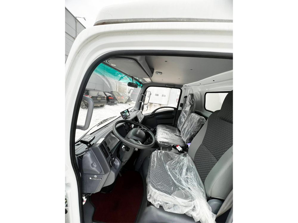 ISUZU рефрижератор 5 тонн, 5,2 м фото 2