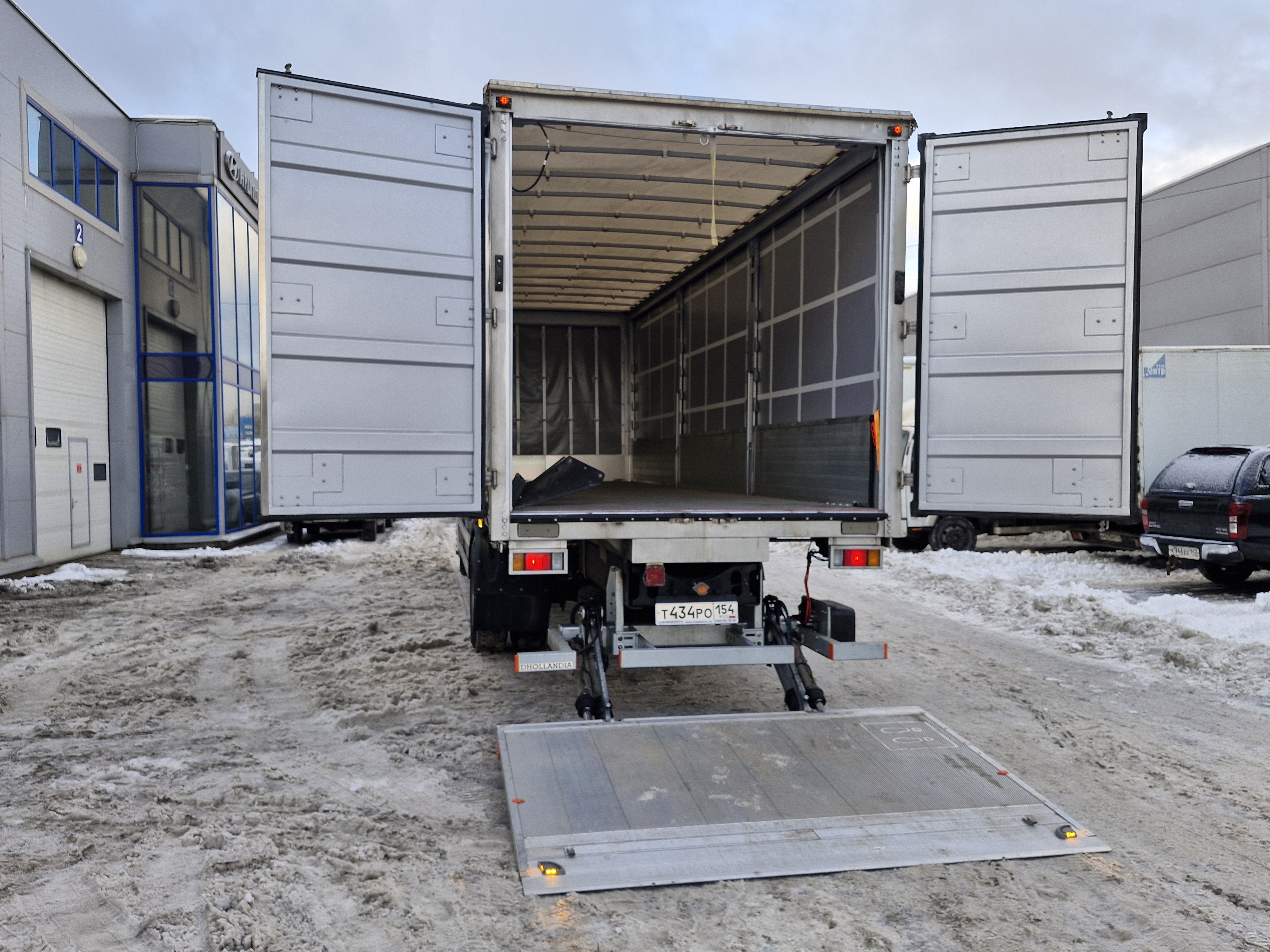 ISUZU Бортовой 10 т., 6,7 м фото 4