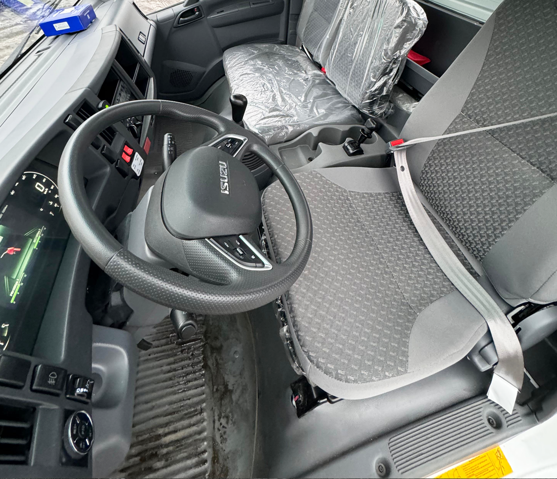 ISUZU фургон рефрижератор, 10 тонн с двойной кабиной фото 5