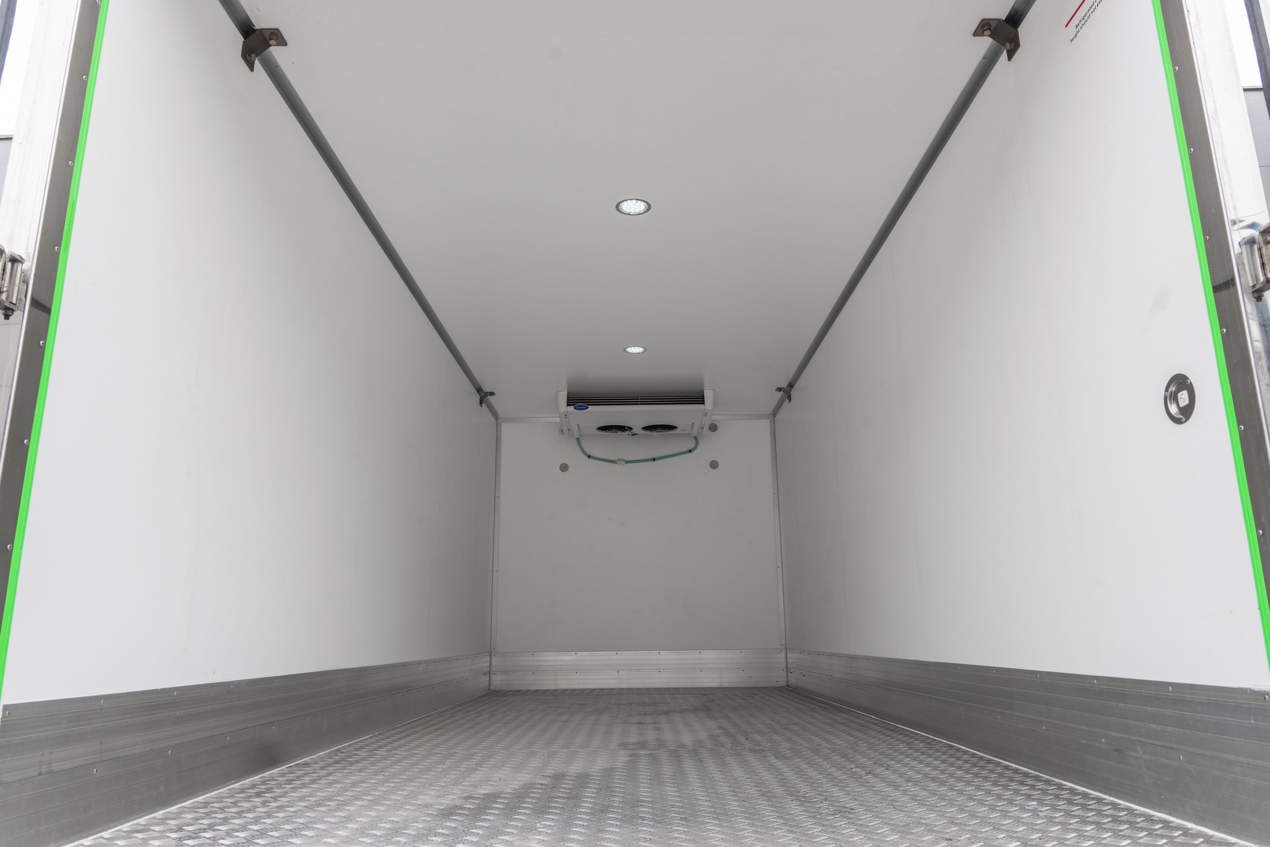 ISUZU рефрижератор 3,5 т, 5,2 м фото 7