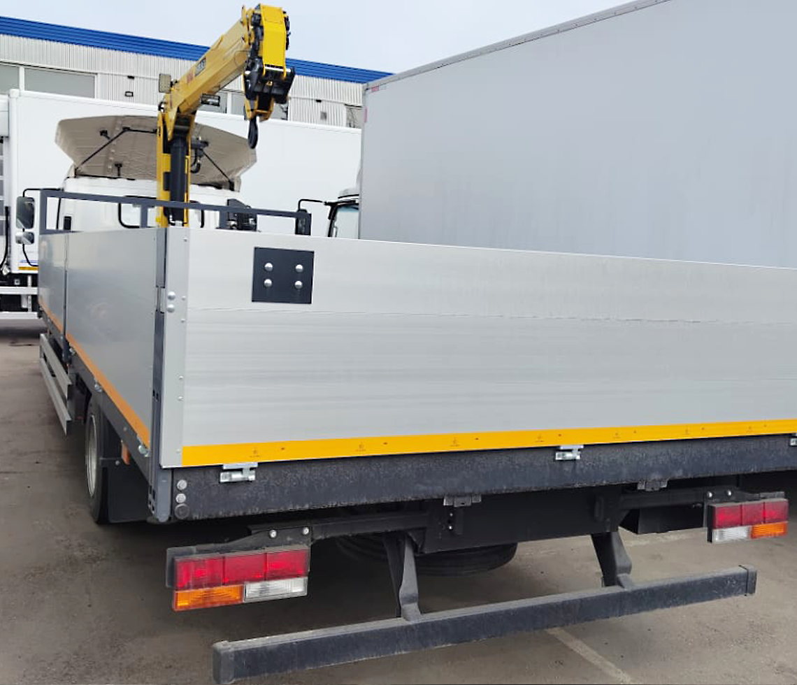 Бортовой с КМУ SDAC К 7.5 HYVA 3 т. фото 5