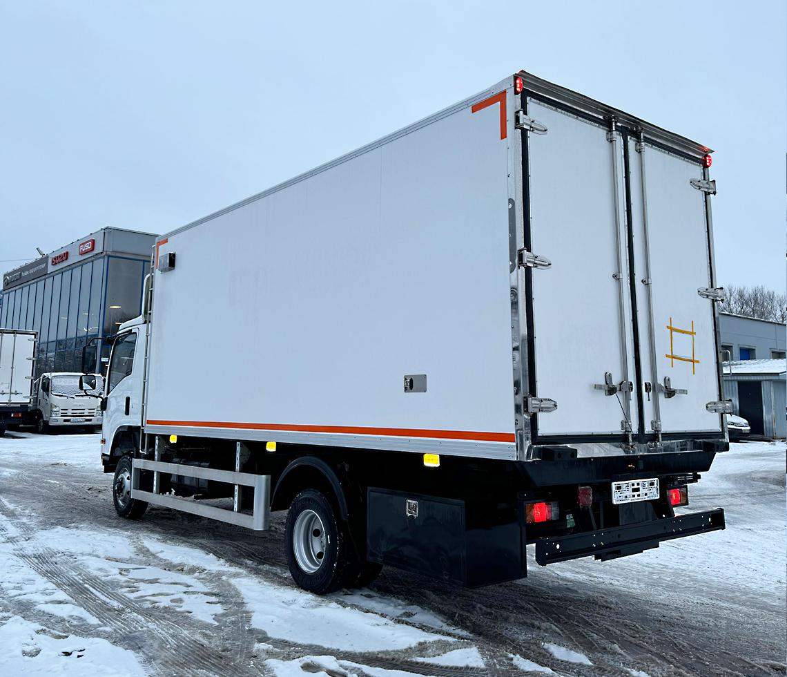 Рефрижератор Isuzu NQR90 полный привод 4x4, 10.5 тонн фото 5