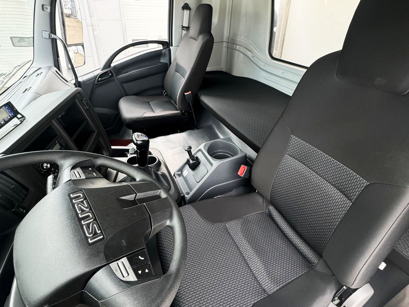 ISUZU фургон рефрижератор, 18 т фото 2