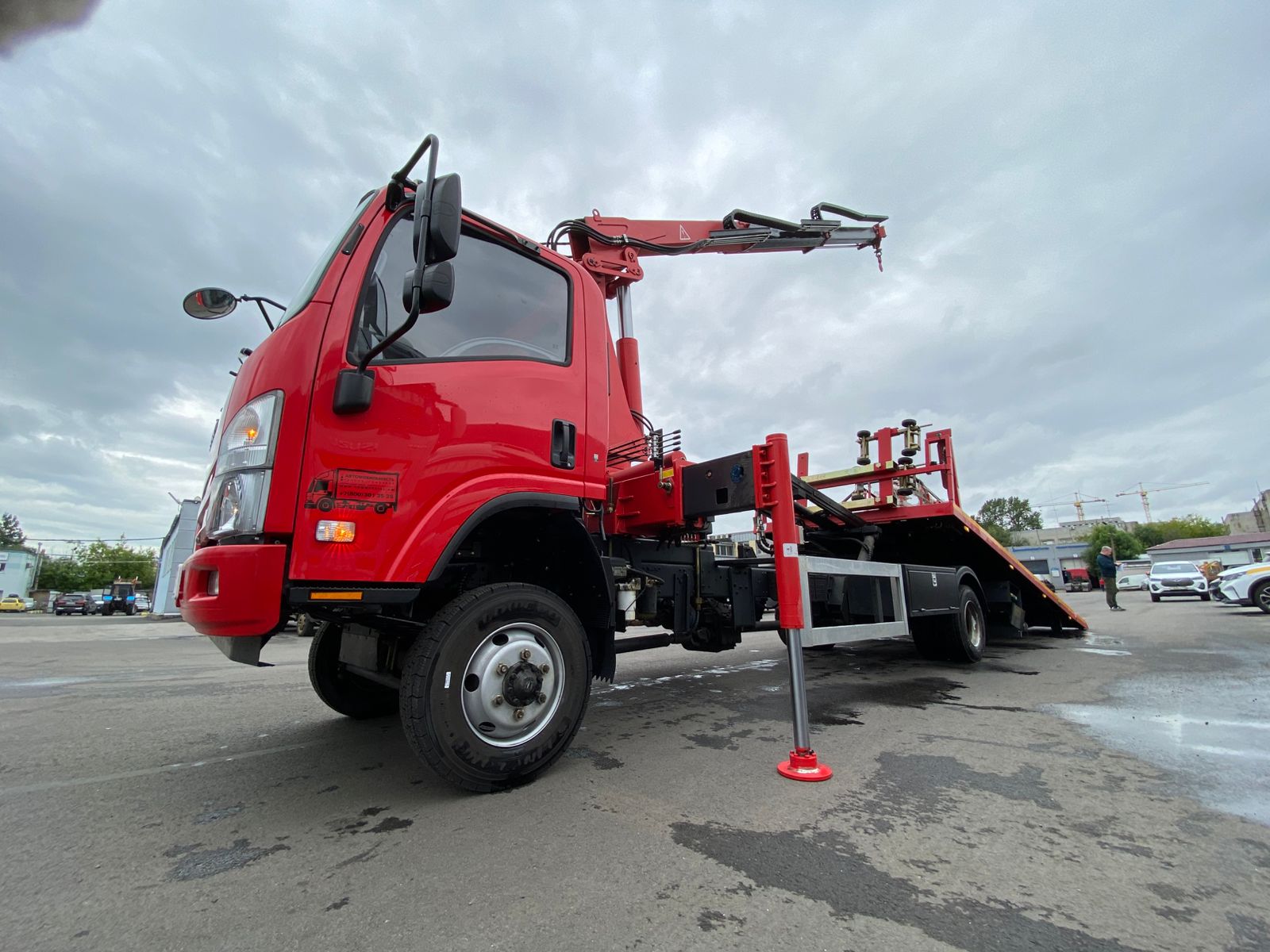 ISUZU Эвакуатор с КМУ, 4*4,10,5 т фото 6