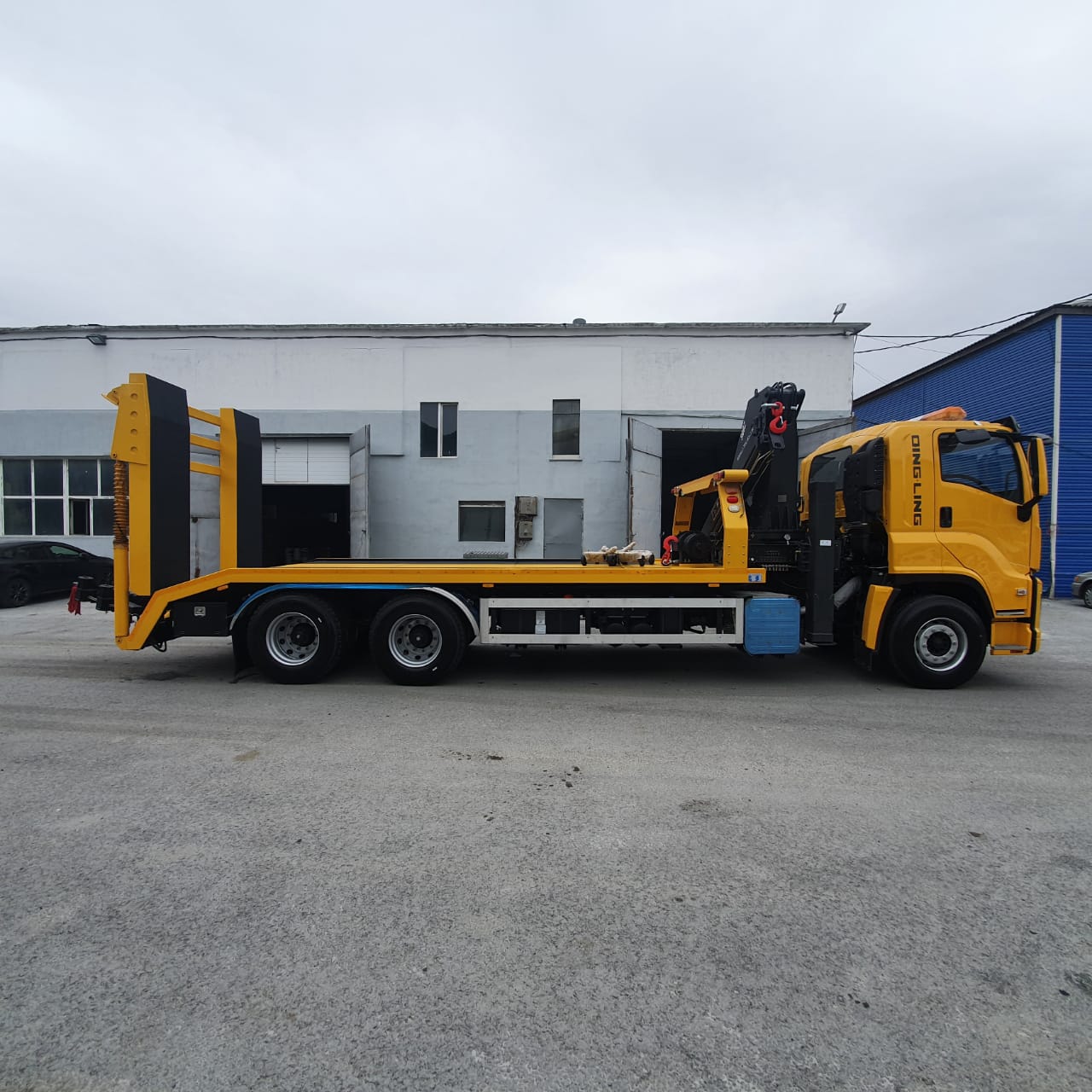 Эвакуатор ISUZU, 35 т 6*4 спальник фото 3