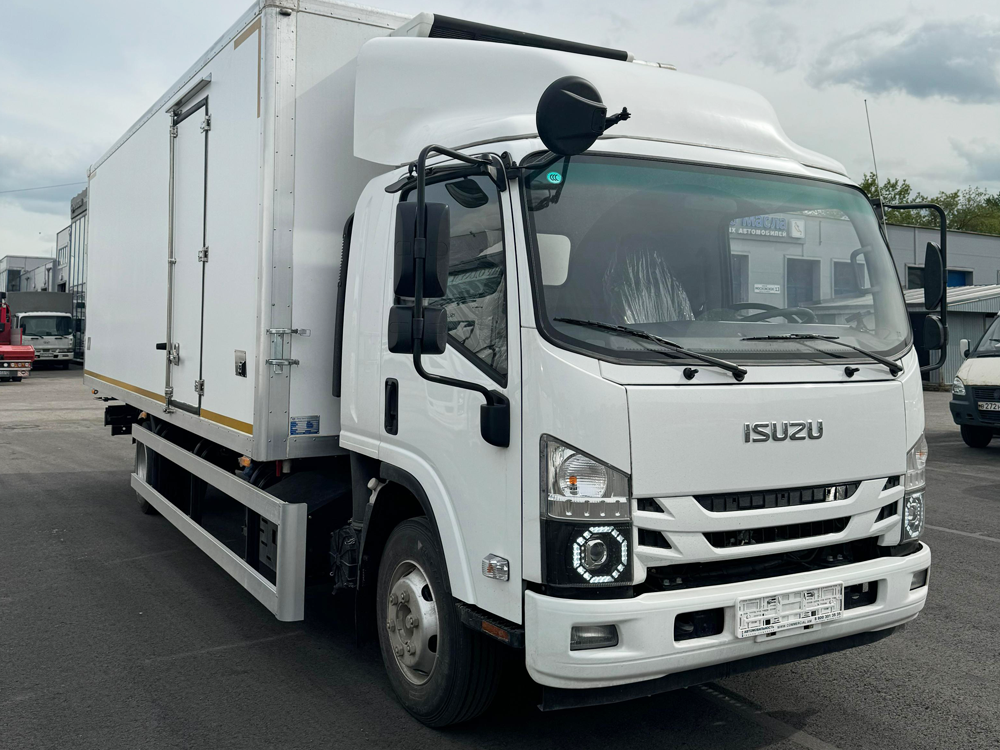 ISUZU рефрижератор 5,5 т фото 3