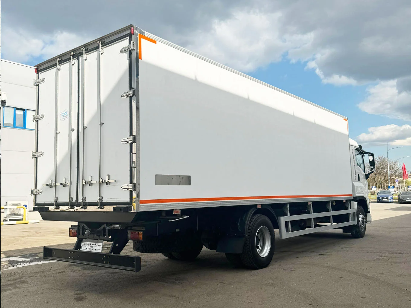 ISUZU фургон рефрижератор, 18 т фото 7