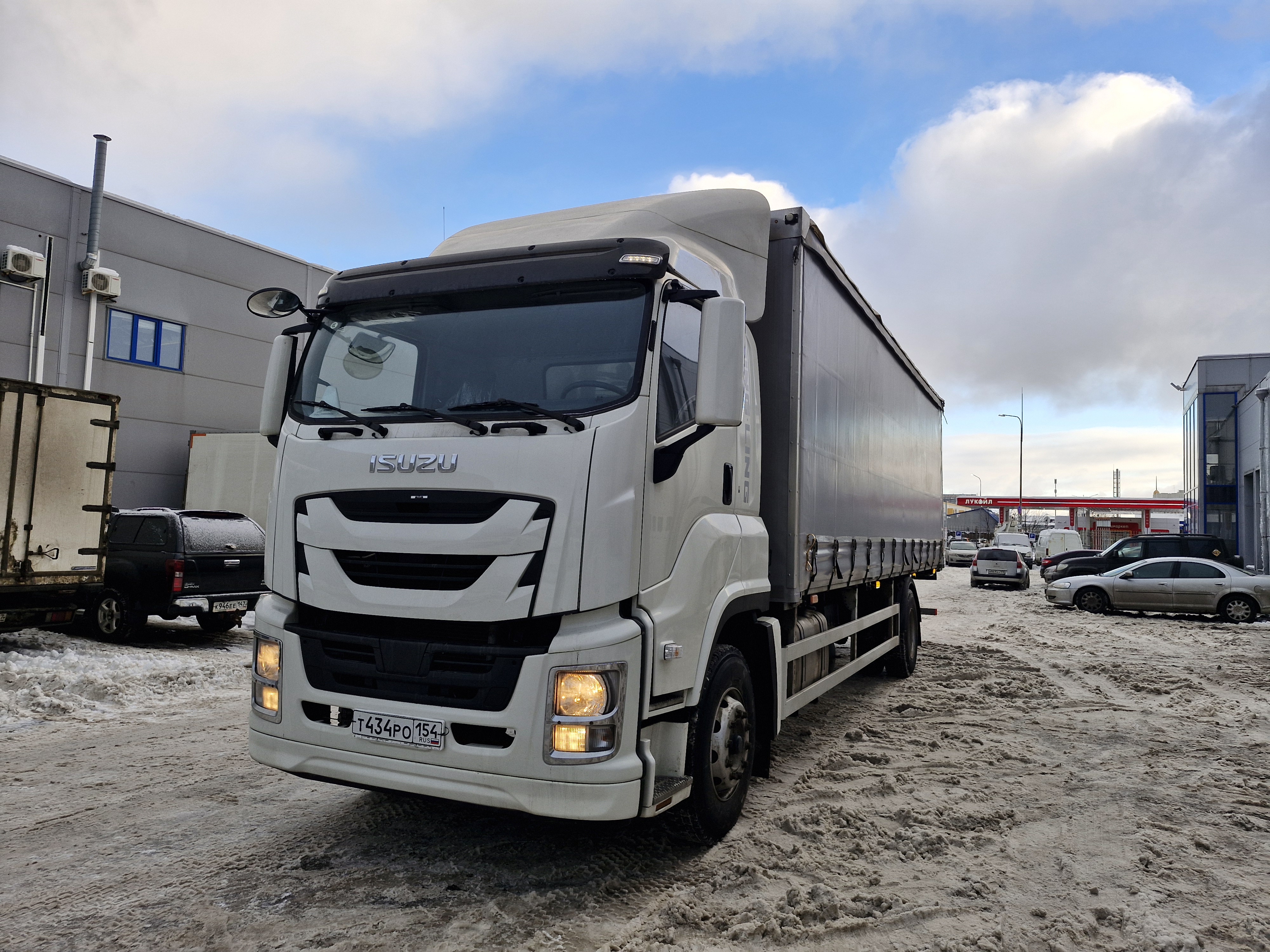 ISUZU Бортовой 10 т., 6,7 м фото 1