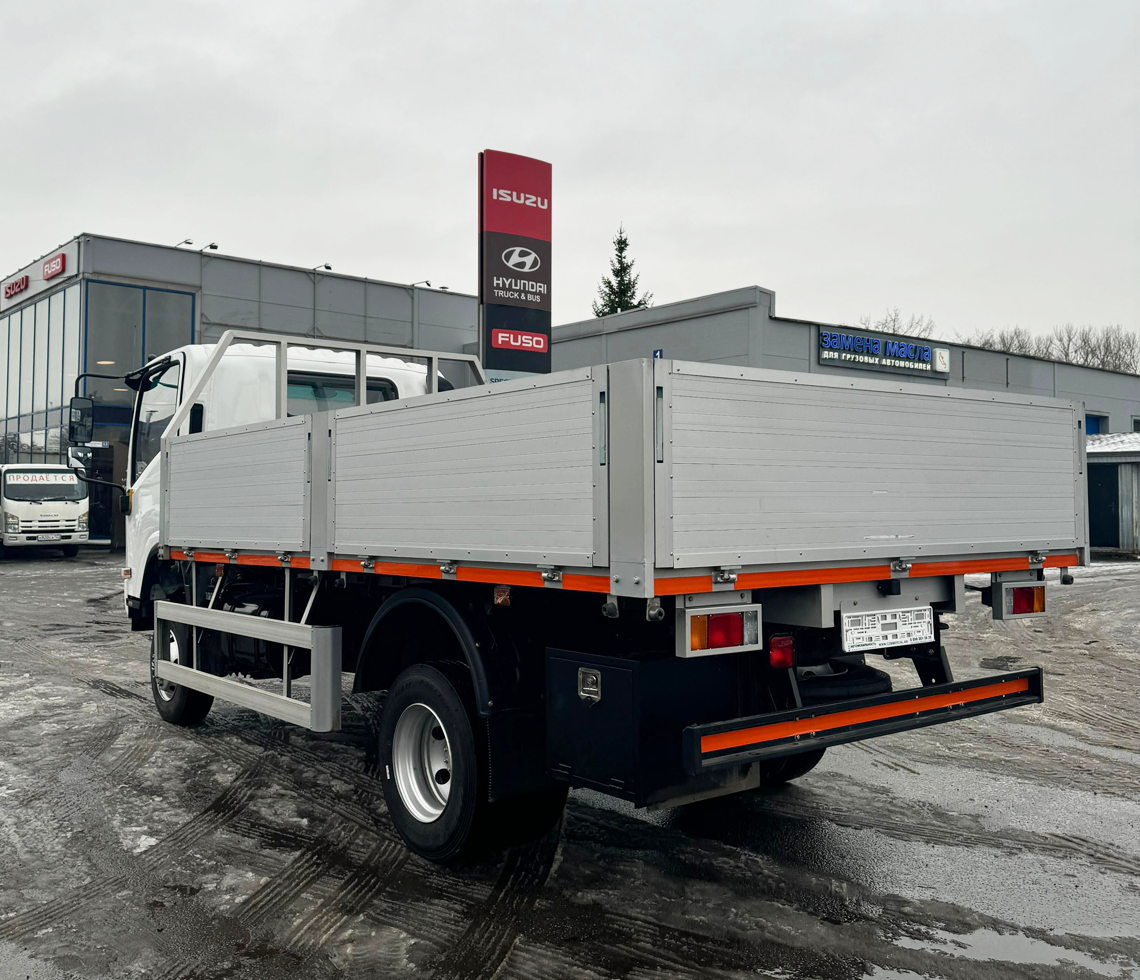 ISUZU Грузовик с бортовым кузовом, полный привод фото 3