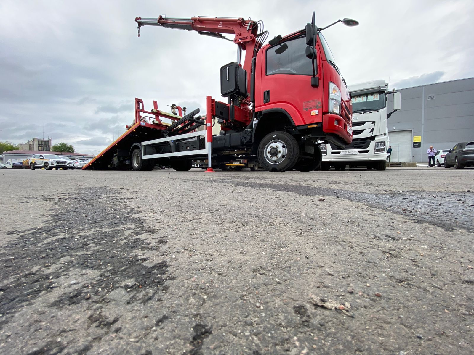 ISUZU Эвакуатор с КМУ, 4*4,10,5 т фото 3