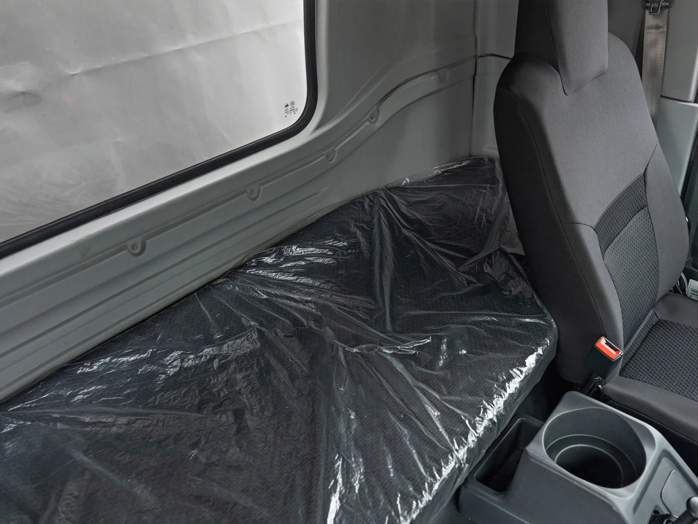 ISUZU бортовой грузовик еврошторный, 18 т, 8.6 м фото 3