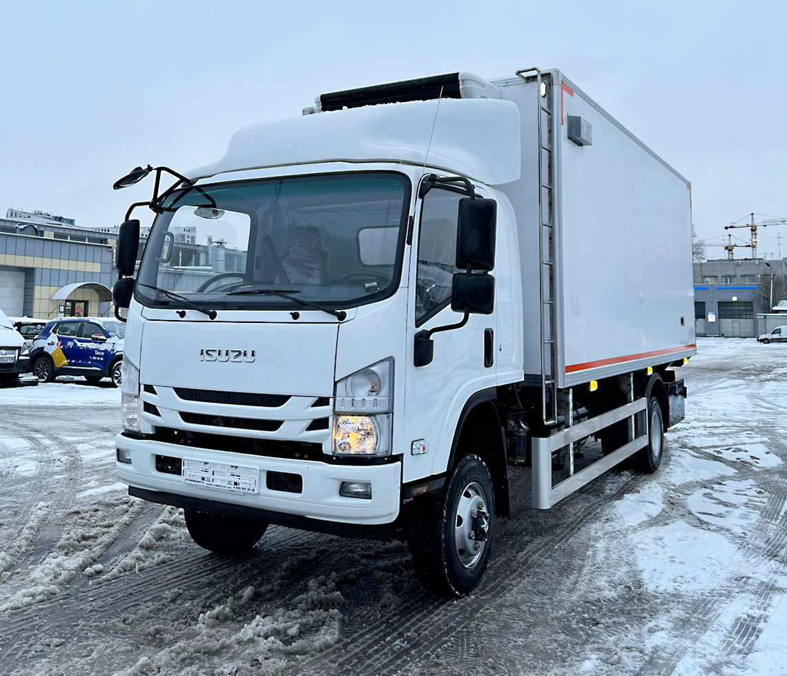Рефрижератор Isuzu NQR90 полный привод 4x4, 10.5 тонн фото 3