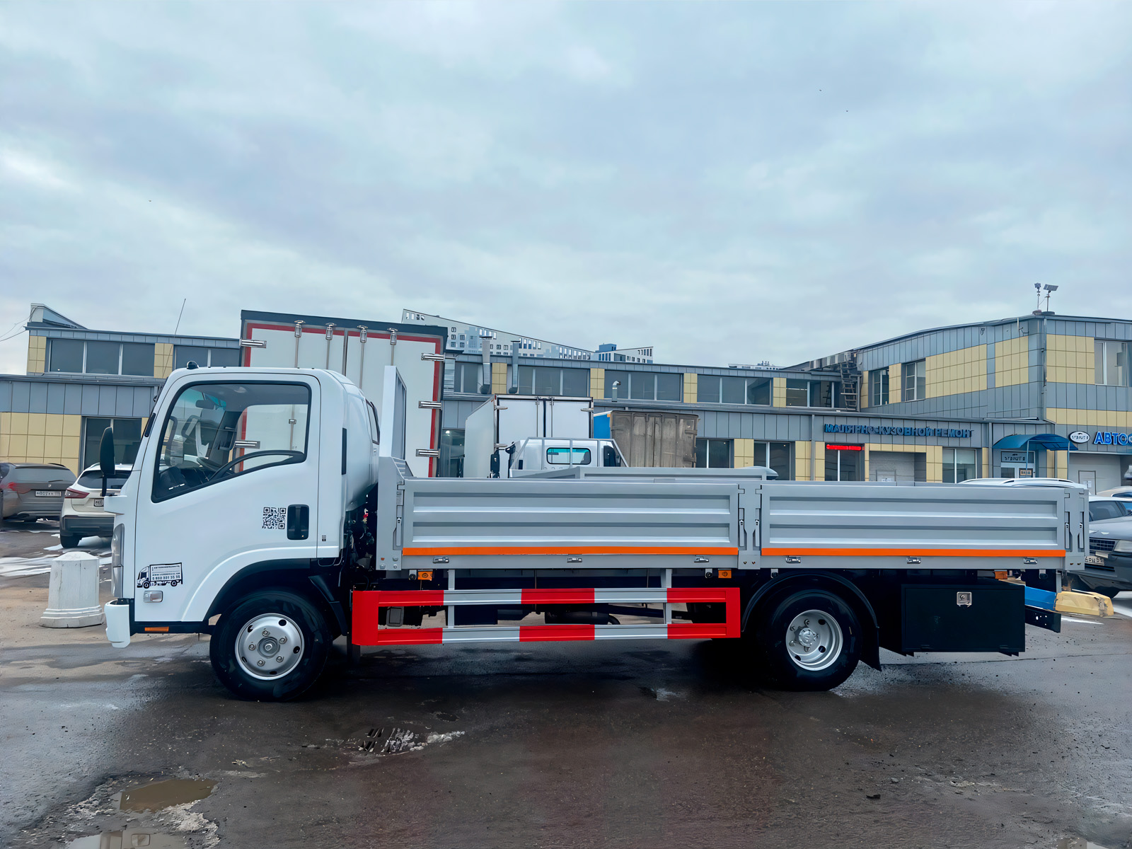 ISUZU Elf 3.5 бортовой грузовик 3,5 тонн фото 3