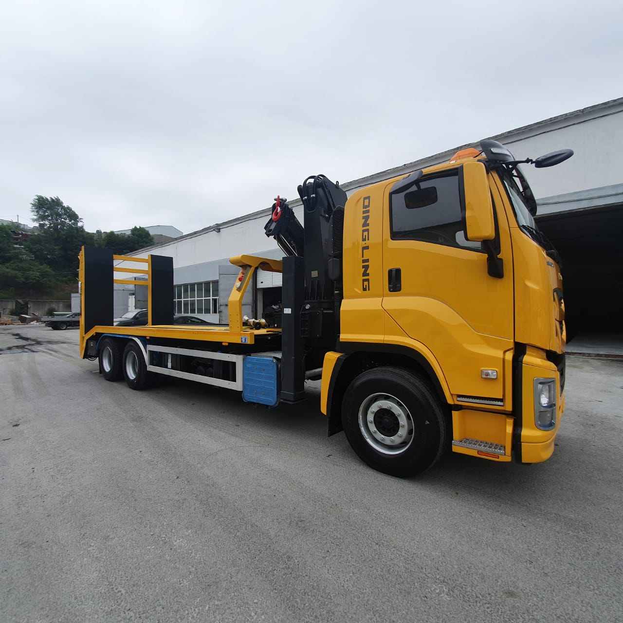 Автоэвакуатор ISUZU, 33 т 6*6 фото 4